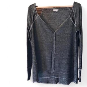Roxy Dark Gray V-Neck Waffle Knit
